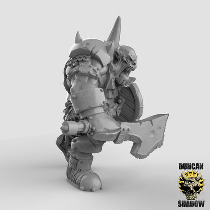 Ork Boss – 32mm Resin Miniatur für Tabletop, Wargaming & Pen & Paper | Design by Duncan Shadow